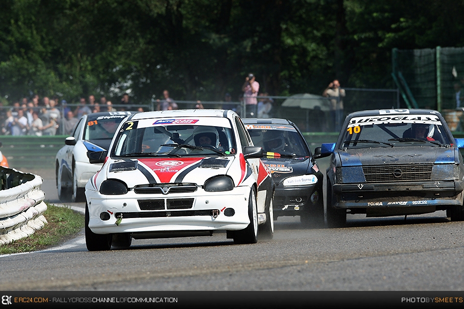 Steven Stessens (Vauxhall Corsa B) en route to victory in the SuperNationals -1600 category. © DS/ERC24