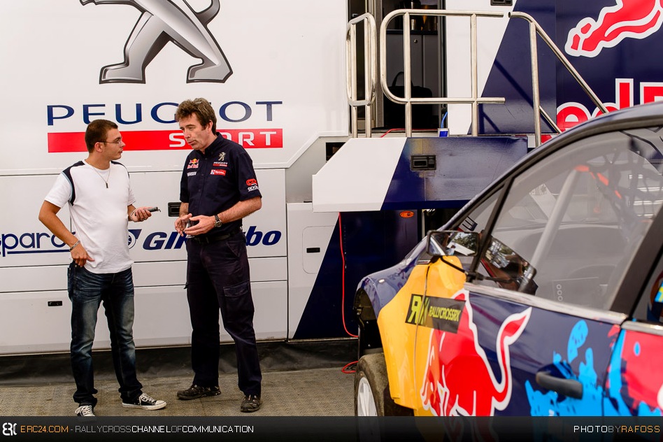 Bruno Famin, the director of Peugeot Sport, was with the Hansen team at Lohéac. © JKR/ERC24