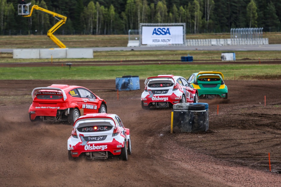 The airport at Skövde and its all-new mixed-surface track was unknown territory for the Rallycross drivers. © OMSE/ERC24