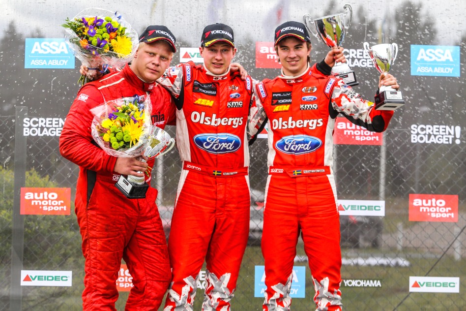 The Skövde SuperCar podium with (from left) Lukas Walfridsson, Kevin Eriksson and Sebastian Eriksson. © OMSE/ERC24